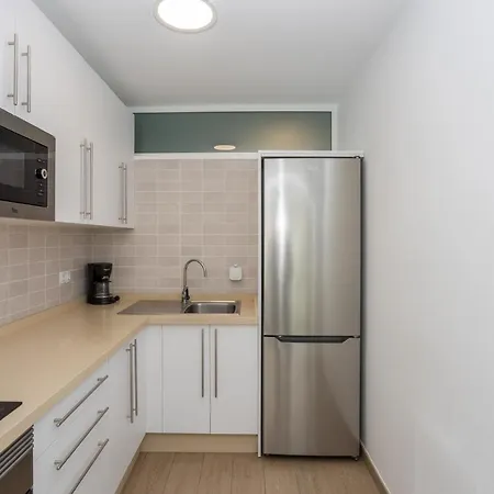 Lightbooking Alemania piscina privada Playa del Ingles 4*