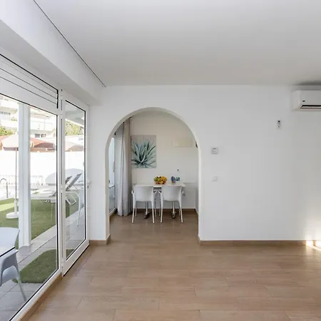 Lightbooking Alemania piscina privada Playa del Ingles